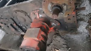 Трактор ЮМЗ 8240 из Металлолома