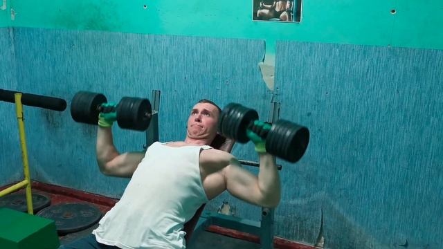 Жим гантелей 25х10 смотреть онлайн