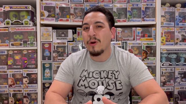 Unboxing Disney 100th Anniversary Funko Pops | Mickey & Friends | Oswald Chase? смотреть онлайн
