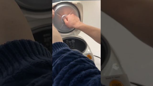 LOVE!! PERFECT RICE! Zojirushi NL-AAC10 Micom Rice Cooker! смотреть онлайн