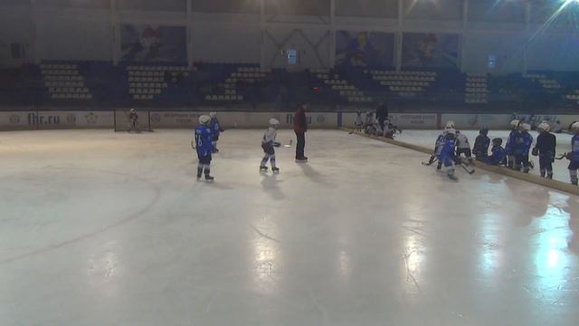ХК Дмитров 2008 (1состав) vs ХК Дмитров 2007 (2состав)_(ноябрь 2015) 2-ая игра смотреть онлайн