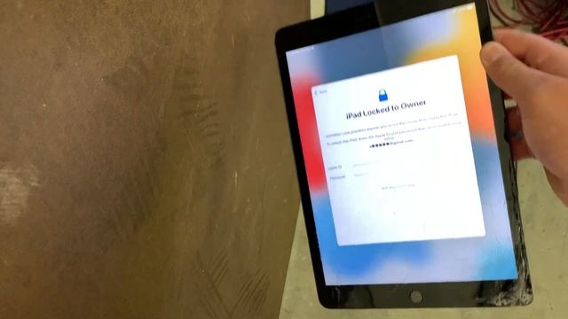 iPad 7 Drop Test - Stronger Than an iPhone? смотреть онлайн