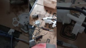 Toyota Hiace, замена насоса в модуле в баке