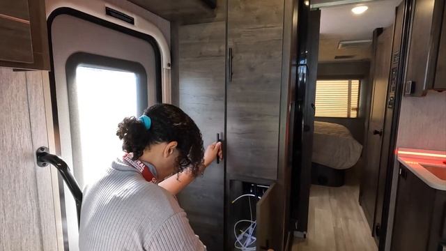 The ULTIMATE party Class C RV - 2023 Coachman Concord 321DS смотреть онлайн