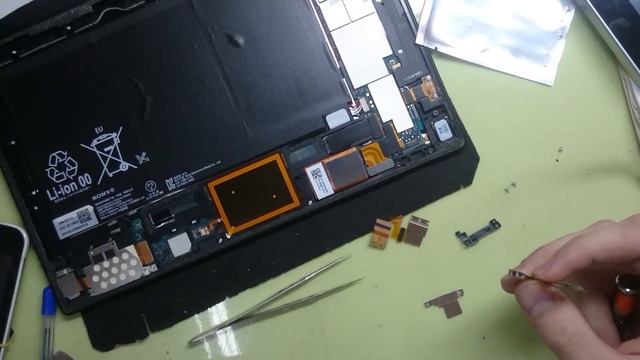 Замена нижнего системного шлейфа на Sony Tablet Z / Не заряжается Sony Tablet Z смотреть онлайн