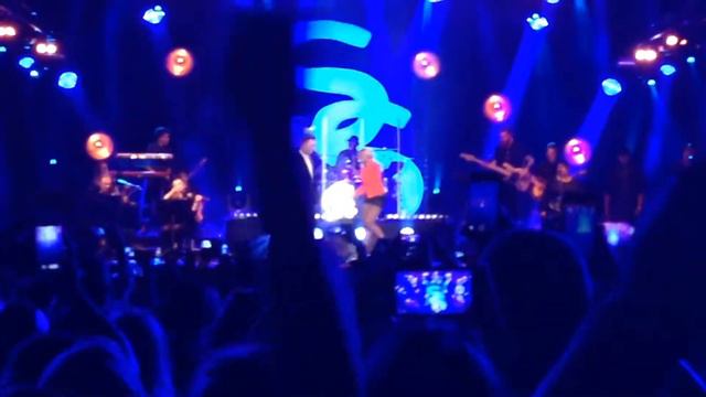 Sam smith and Mary J sing "stay with me" at Somerset house London 18/7/14 смотреть онлайн