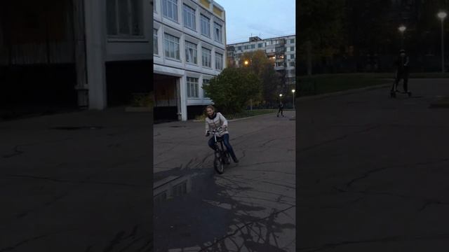 Самокат с мотором - электричка смотреть онлайн