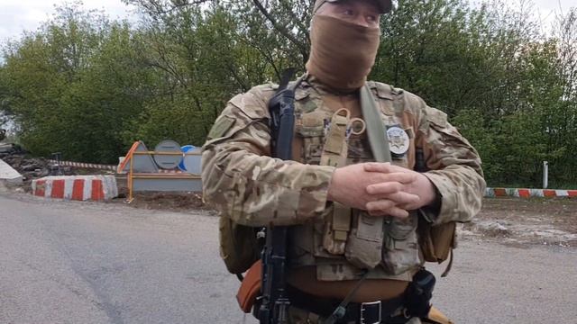Блокпост Бахмут.Осмотр,документы на автомобиль и покажите техпаспорт. смотреть онлайн