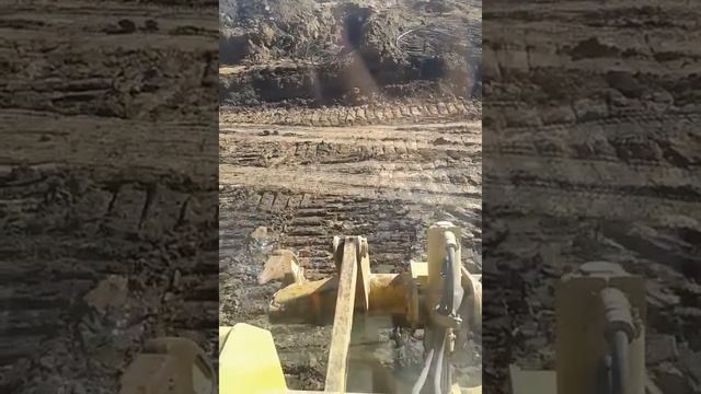 Принцип управления бульдозера Caterpillar D6r