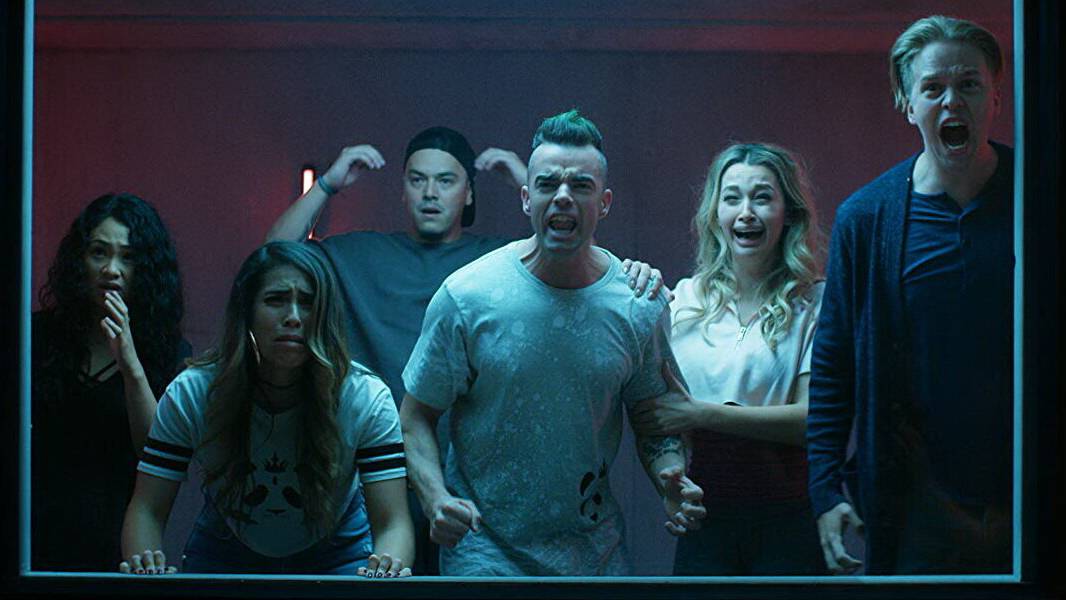 Эксперимент "За стеклом" (краткий пересказ фильма) смотреть онлайн