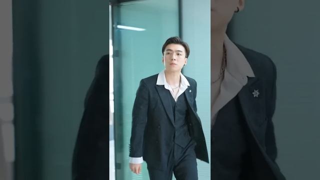 The fiancé actually slept with his cousin! Gu Yu, my world does not lack a man like you смотреть онлайн