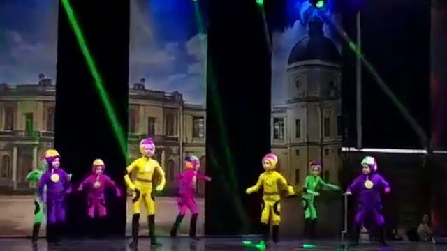 Хореографический коллектив «Колибри» - эстрадный танец «Гонки» смотреть онлайн