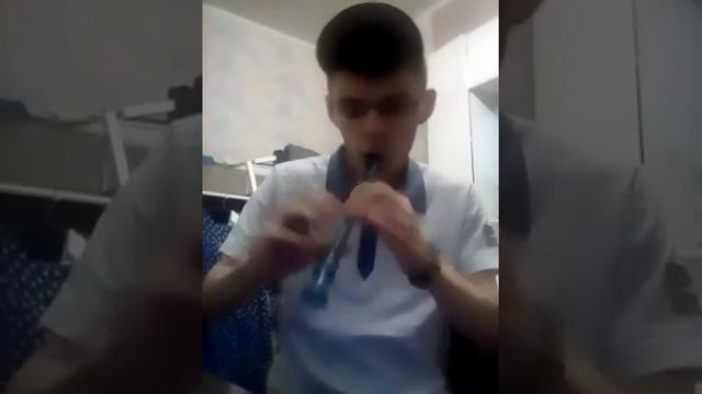 Сыграл отрывок песни Артура Пиражкова -зацепила на блок флейте смотреть онлайн