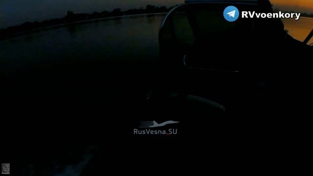 Уникальные кадры - налёт спецгруппы на скоростной лодке на врага на реке Днепр смотреть онлайн