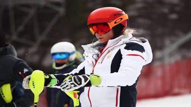 Debut of Mikaela Shiffrin delayed by strong winds at the PyeongChang Olympic Winter Games. смотреть онлайн