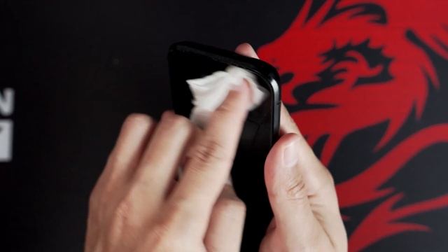 How To Clean Samsung Galaxy S7 Edge Smartphone