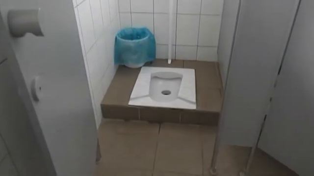 Новий комфорт за старими цінами. На міському ринку працює капітально відремонтована вбиральня смотреть онлайн