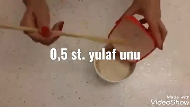 Маска из инжира является превосходным питательным, увлажняющим и стимулирующим кровообращение. смотреть онлайн