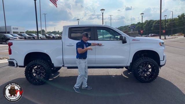 Chevrolet Silverado 6” Lift Z71 Everest Edition смотреть онлайн