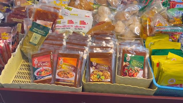 [VLOG] (SUB) 치앙마이에서 수영하고 맛집 뿌시는 일상 / 치앙마이 마사지샵 추천, 비추천 / 쿠킹클래스 해야하는 이유 (Feat. 입맛 바뀜) / 치앙마이 숙소 고양이들 смотреть онлайн