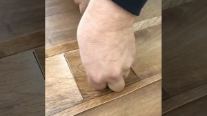 Как убрать отремонтировать дырку в линолеуме правильно