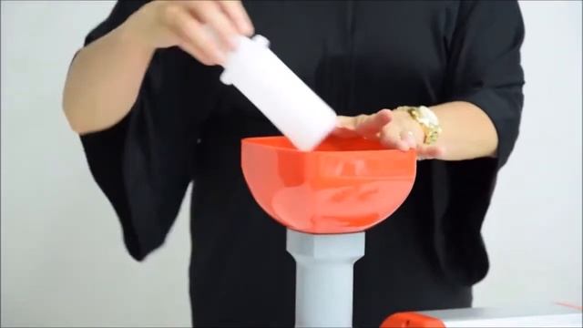 Montage de la râpe à fromage OMRA Spremy électrique - coupe légumes смотреть онлайн