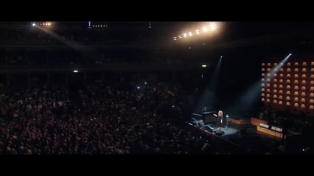 АДЕЛЬ ПОПРОСИЛА ЗАЛ СПЕТЬ - LIVE ► Someone Like You - Adele смотреть онлайн