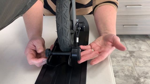 How To Install Your 4x4 Polar Stroller Skis! смотреть онлайн