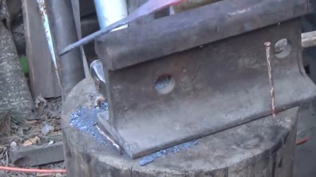 Пробуем ковать ножи для почвофрезы. смотреть онлайн