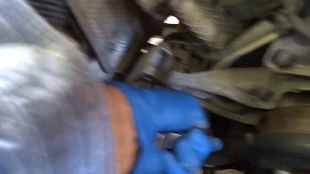 Mercedes E320 Battery Light On (Fix) Voltage Regulator Issue смотреть онлайн
