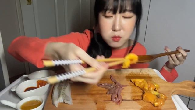 우럭회, 개불, 멍게 먹방 Raw Rockfish, Spoon worm, Sea squirt Mukbang Eating Sounds ASMR смотреть онлайн