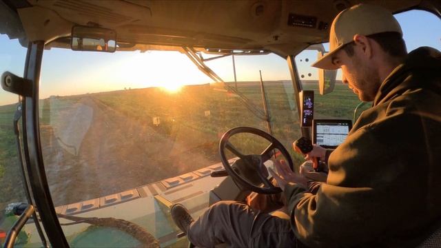 Citrus Farmer drives a Swather смотреть онлайн
