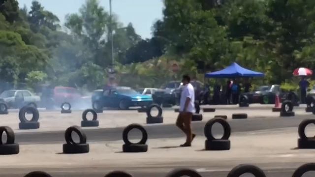 Blue Nissan Cefiro A31 Drifting At Merdeka Drift Event! смотреть онлайн