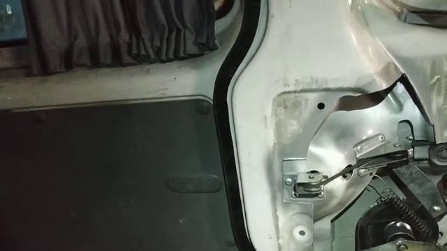 VOLKSWAGEN TRANSPORTER T-5 AUTOMATIC DOOR смотреть онлайн