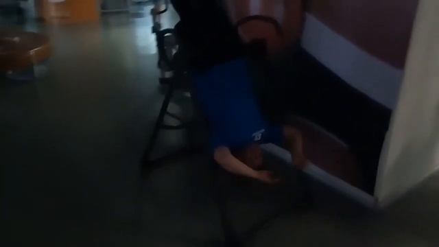 Тренажёр для вытягивания позвоночника. смотреть онлайн