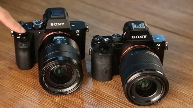 Sony A7 II / A7 shutter sound compare (Electronic First Curtain On) смотреть онлайн