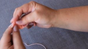 КАК СВЯЗАТЬ СВИТЕР ДЛЯ КУКЛЫ НА СПИЦАХ 1часть  одежда для кукол, как связать, связать спицами, МК,