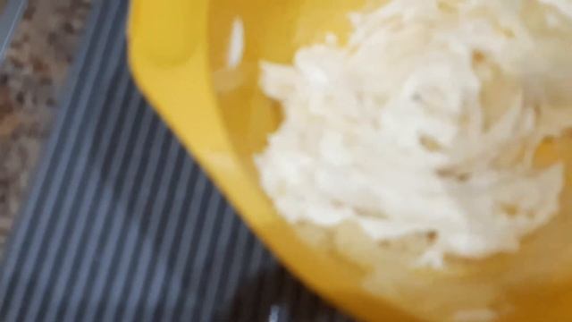 Домашний кекс с изюмом смотреть онлайн