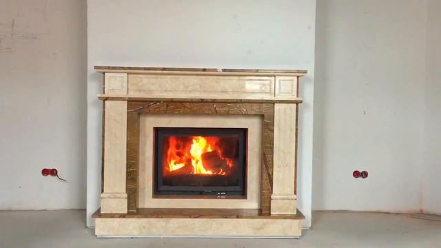 Мраморный портал: монтаж камина, топка Invicta
