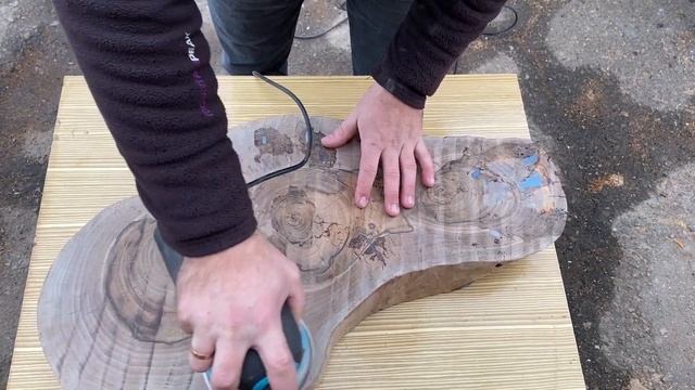 Журнальний столик (зріз горіха та епоксидна смола) | Coffee table (walnut slice and epoxy resin) смотреть онлайн