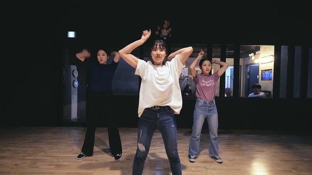 Crookers - Bust Em Up / Spella Waacking Choreography смотреть онлайн
