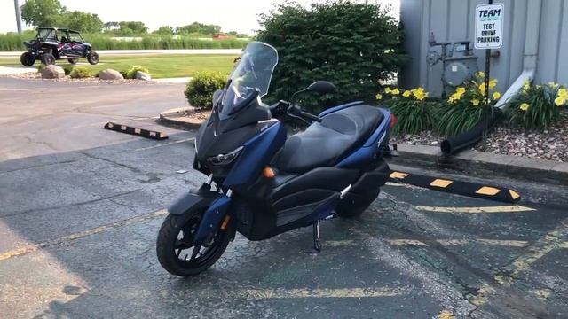 2021 Yamaha XMAX смотреть онлайн