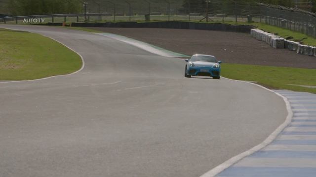 2020 Porsche 718 Cayman GT4 in Race Miami Blue смотреть онлайн