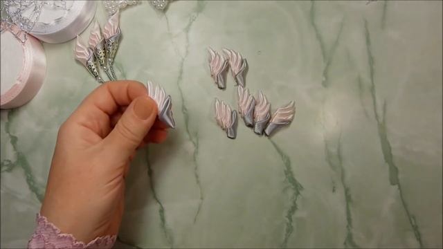 Красивая брошь своими руками из атласных лент / diy brooch смотреть онлайн