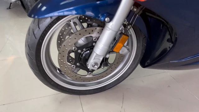 Yamaha FJR 1300 с ABS, 2006г. Без пробега по РФ смотреть онлайн