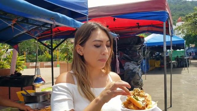 cindy por fin disfruta de la yuca frita y las papitas frita смотреть онлайн