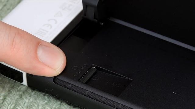 How to Install a Micro SD Card in Your Nintendo Switch OLED, Lite, OG - Switch Basics смотреть онлайн