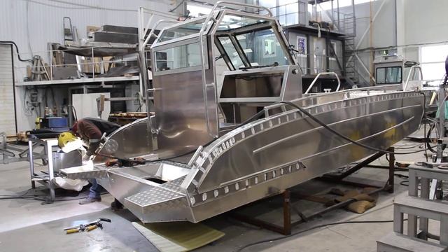 Land Craft C5 hull#1 a prototype nearly completion. смотреть онлайн