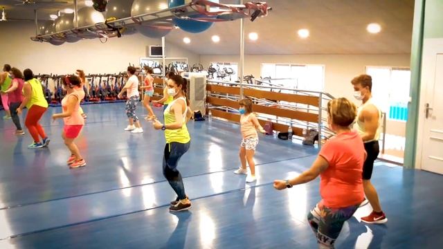 DOS VECES By David Bisbal, Luis Fonsi - zumba - flamenco - Flamencoflow - AnaTallada_ - Ubedasport смотреть онлайн