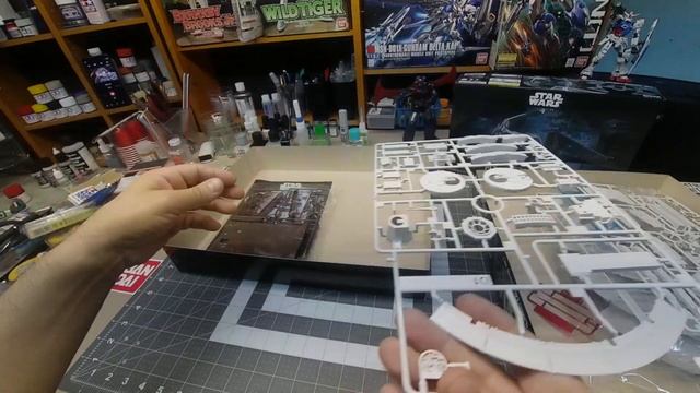 Bandai 1/144 Lando's Millennium Falcon Unboxing - Heavy Metal Models смотреть онлайн